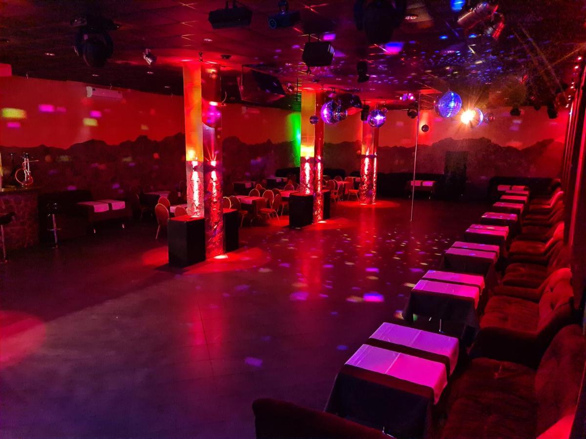 Lex Trend Hotel Irpin Dış mekan fotoğraf