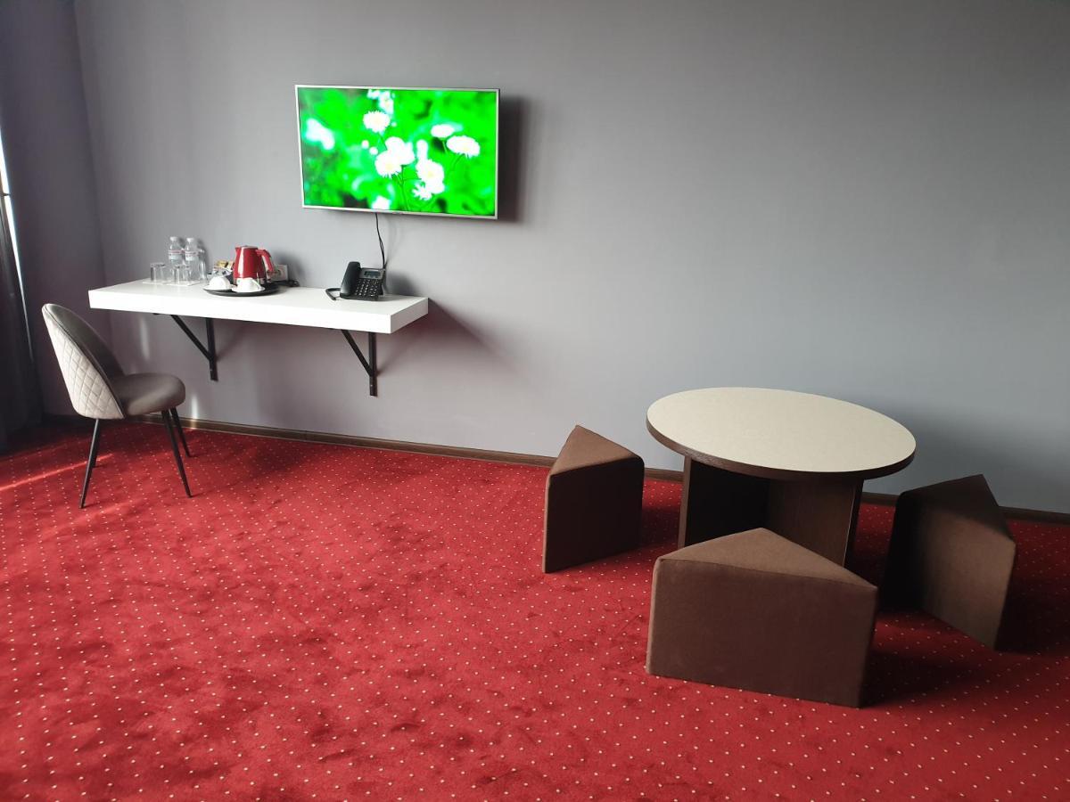 Lex Trend Hotel Irpin Dış mekan fotoğraf