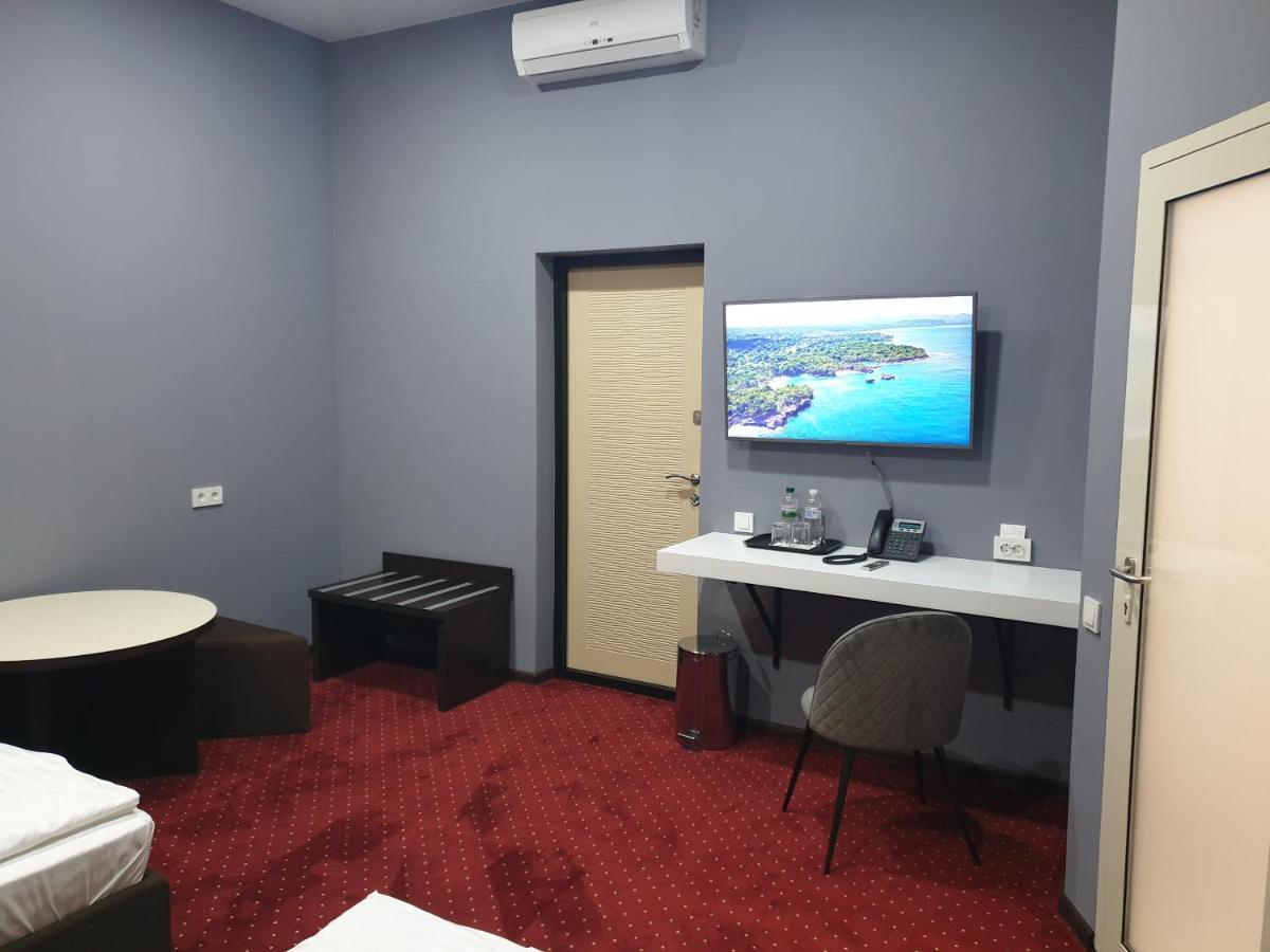 Lex Trend Hotel Irpin Dış mekan fotoğraf