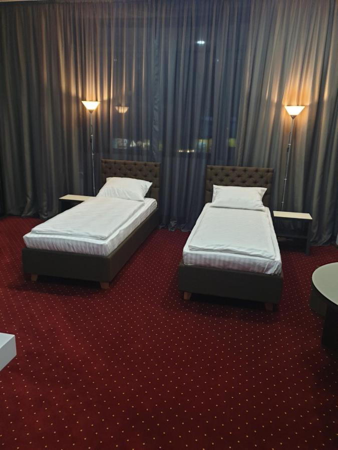 Lex Trend Hotel Irpin Dış mekan fotoğraf